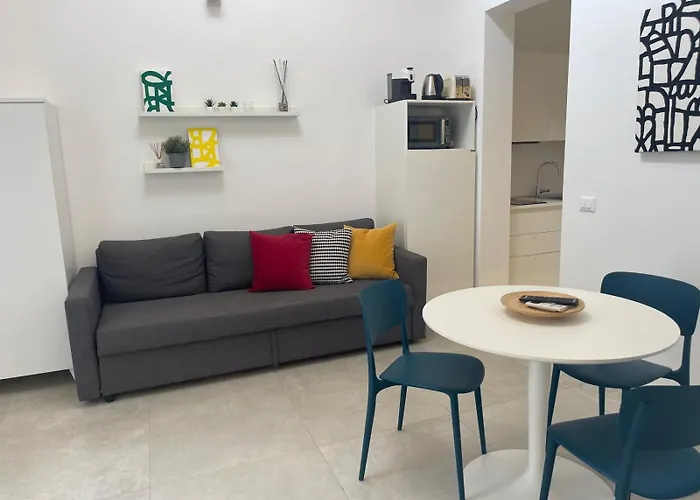 Appartamento Via Fardella 204 *